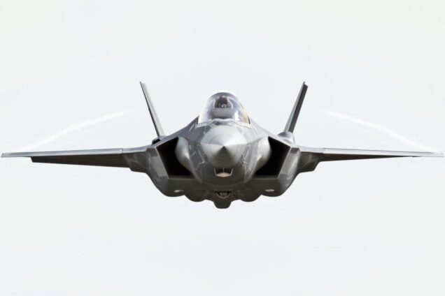 F-35 Lightning 2 Amazon com
